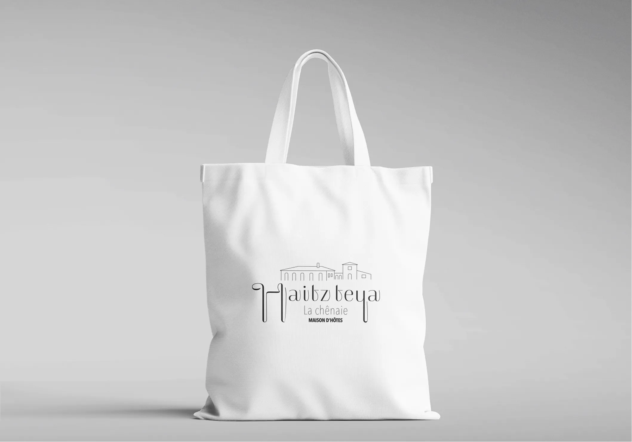 Tote bag personnalisé Haitz Teya - goodies maison d'hôtes Pays Basque